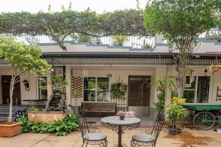 Eden Garden Villa By Jadecaps Nr Mg Road Garden Бангалор Экстерьер фото