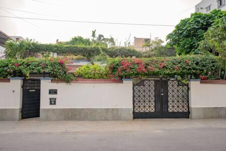 Eden Garden Villa By Jadecaps Nr Mg Road Garden Бангалор Экстерьер фото