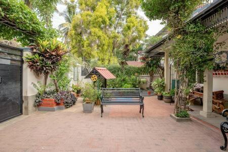 Eden Garden Villa By Jadecaps Nr Mg Road Garden Бангалор Экстерьер фото